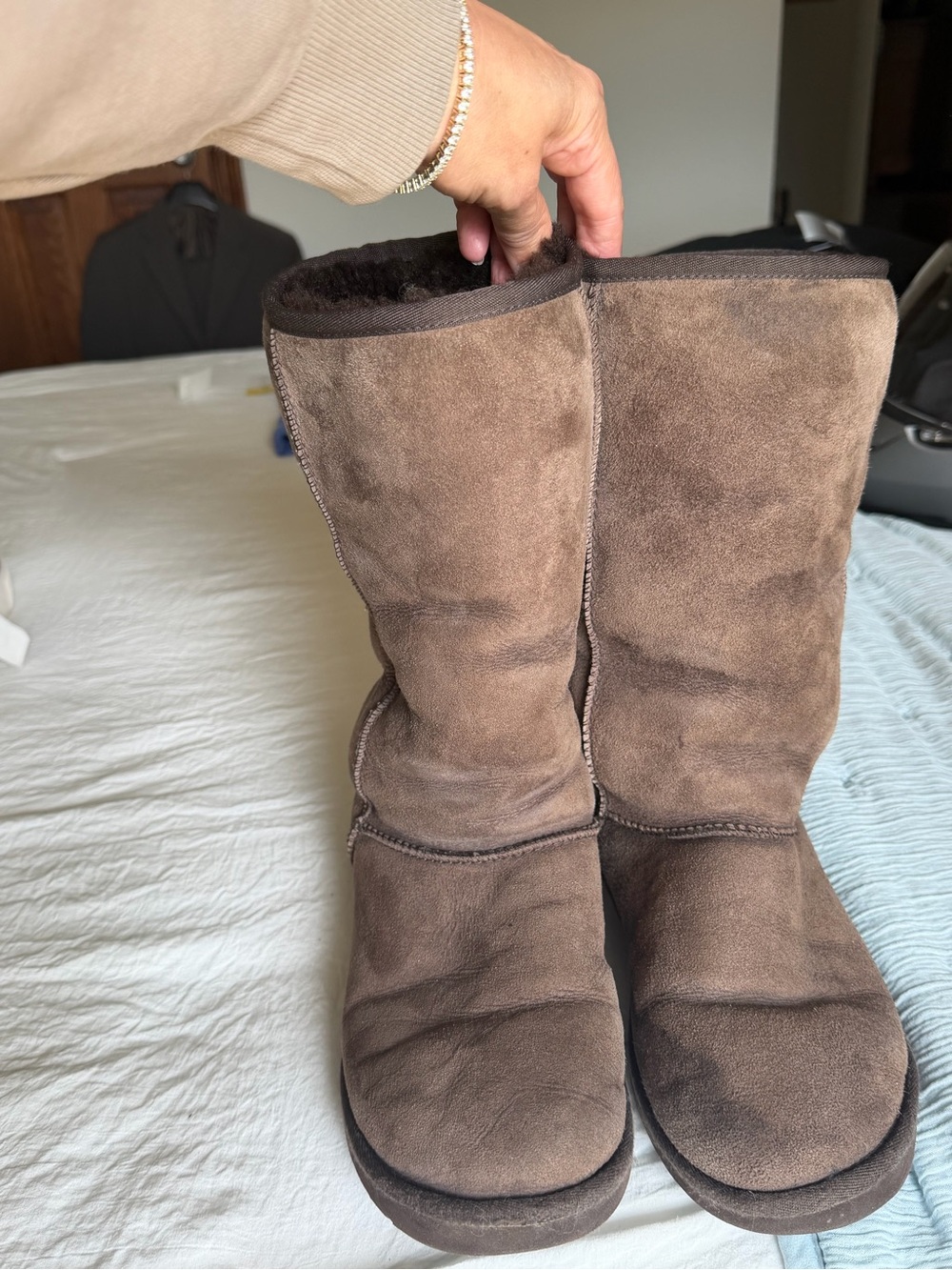 Ugg Women's Brown Suede Tall Winter Boots size 7